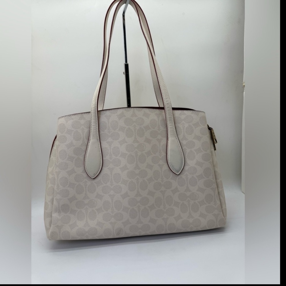 EUC Coach Lora Carryall 89576 – Chalk Signature Coated Canvas – Gold Hardware - Picture 2 of 10